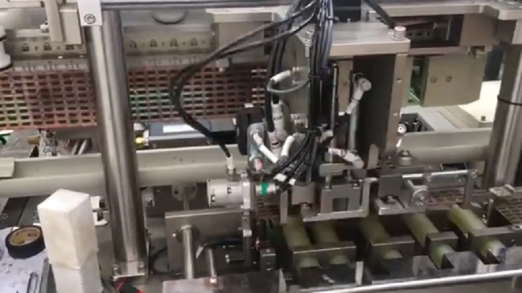 半自动上料1